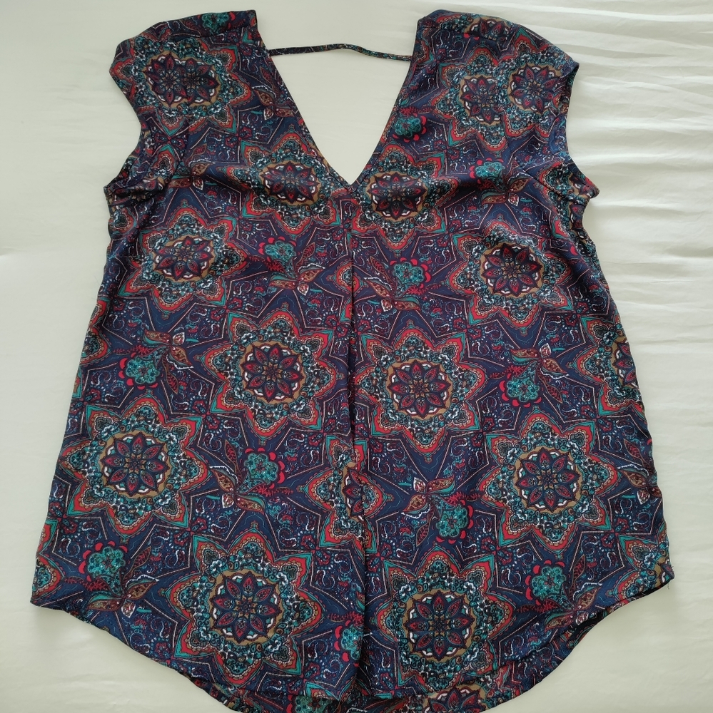 DR2 dressy short sleeved top